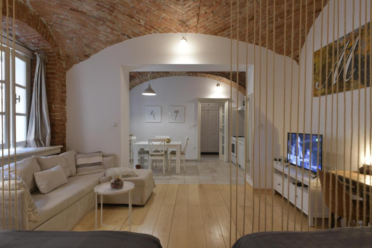 Apartment Azalea Загреб Екстериор снимка
