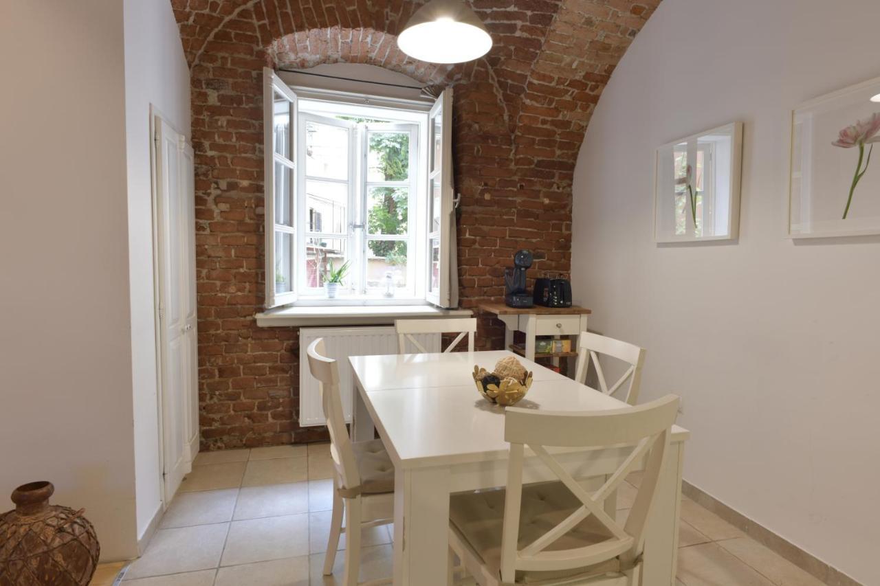 Apartment Azalea Загреб Екстериор снимка